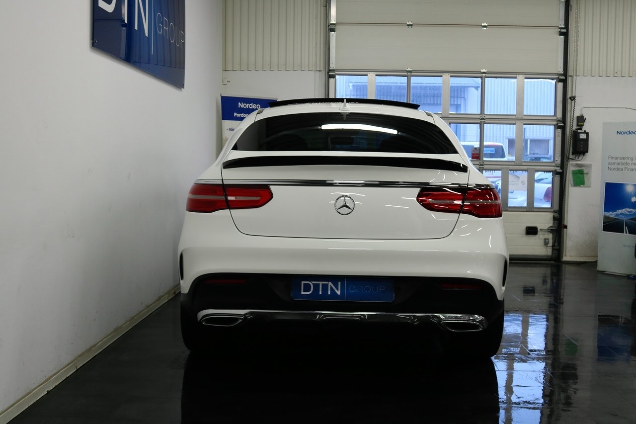 Mercedes-Benz GLE 2017, kuva 6/10