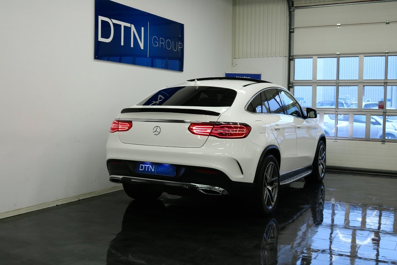 Mercedes-Benz GLE 2017, kuva 3/10