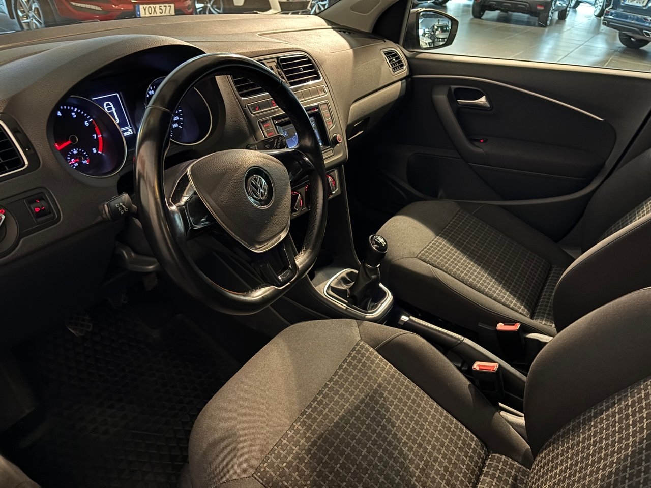 Volkswagen Polo 1.2 TSI Masters, 90HK 2017, kuva 5/10