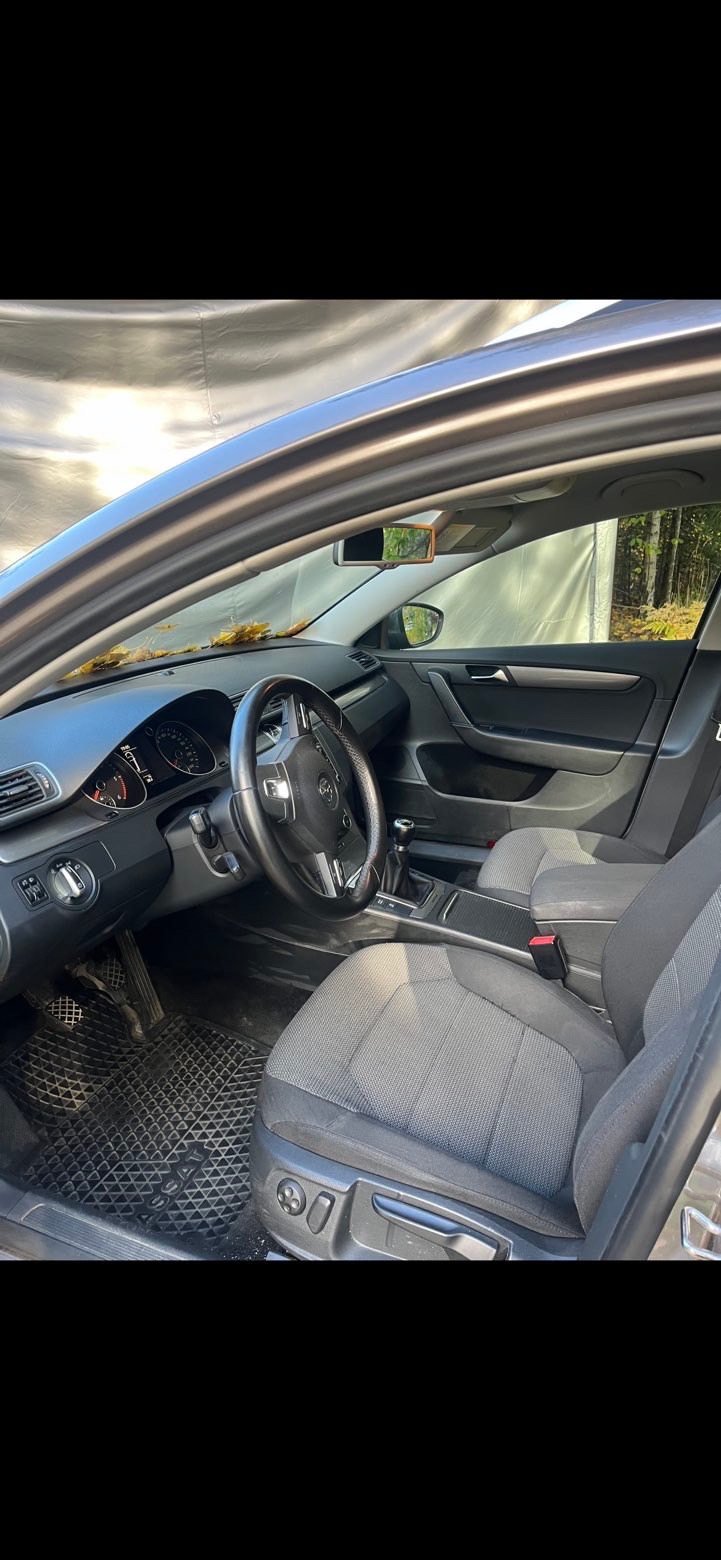 Volkswagen Passat 2012, bild 7/10