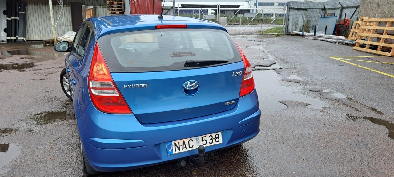 Hyundai i30 1.6 CRDi Euro 4 2008, kuva 3/10