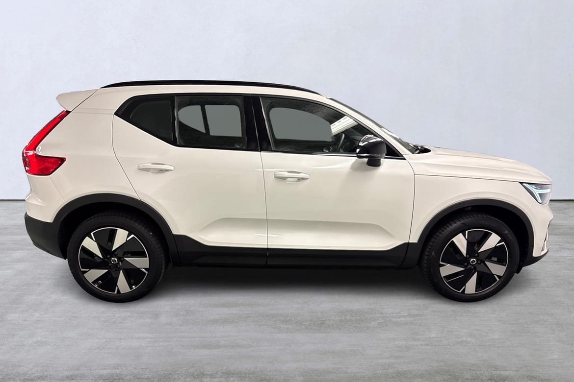 Volvo EX40 ExtendedRange Plus SE 2026, kuva 3/10
