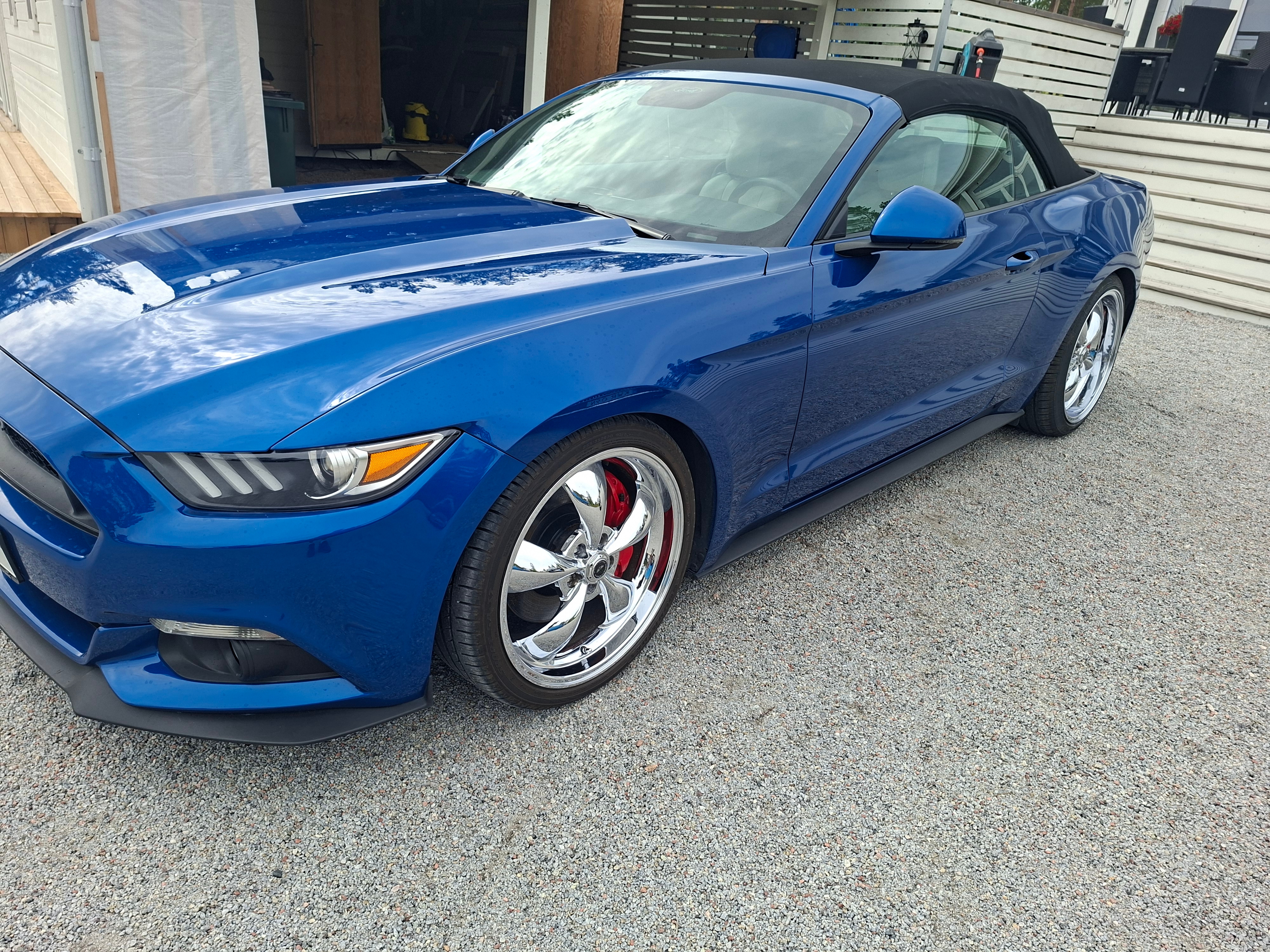 Ford Mustang Convertible Manuell 2017, kuva 4/9