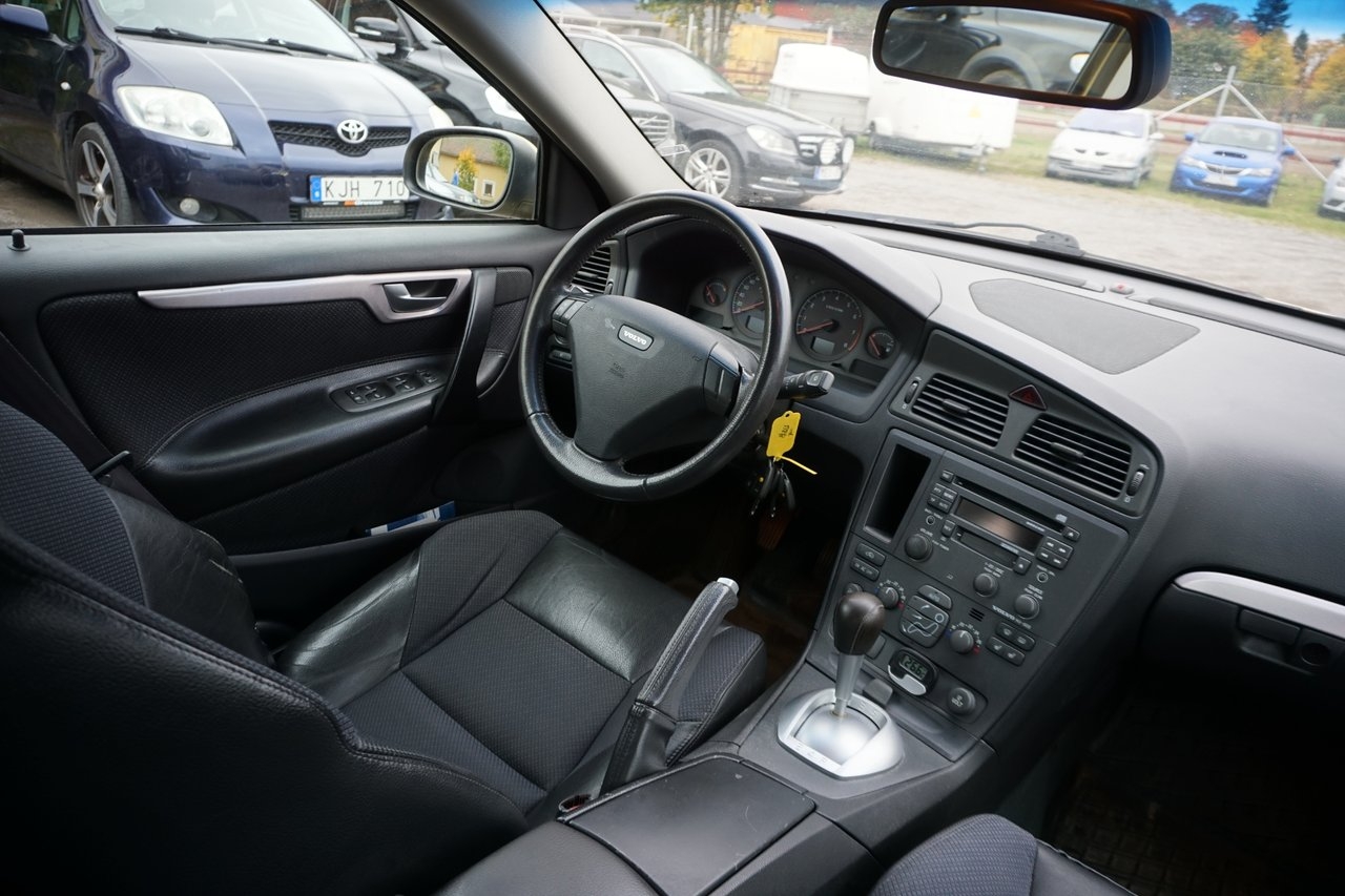 Volvo S60 2.4 Business 170hk 2002, kuva 5/6