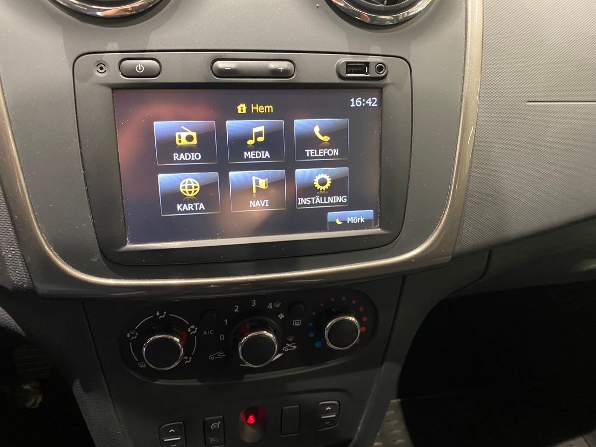 Dacia Sandero Stepway 2015, kuva 5/10