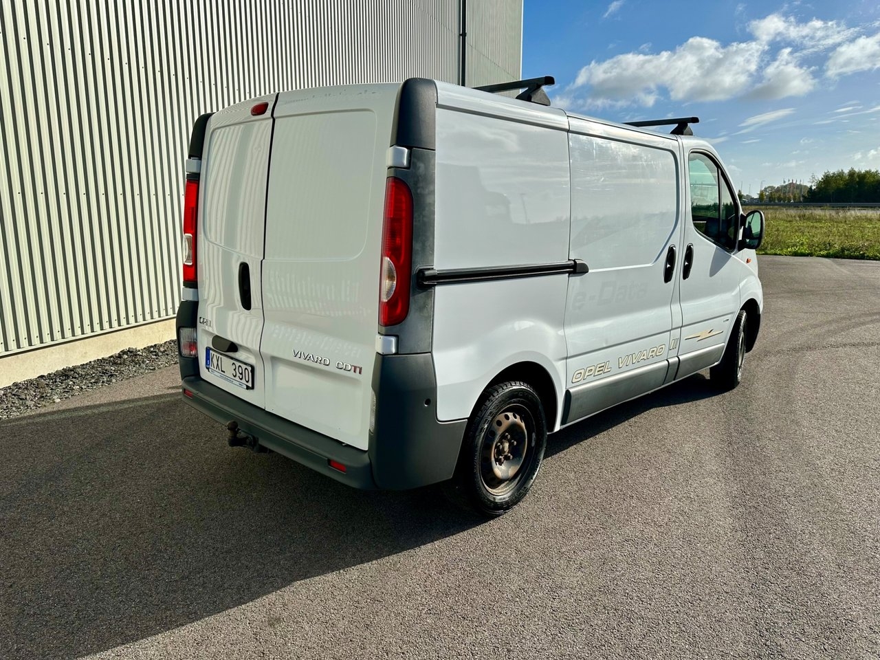 Opel Vivaro 2011, bild 3/9