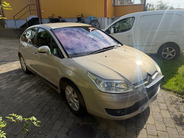 Citroen C4 1.6 HDiF Manuell 2006, photo 2/10