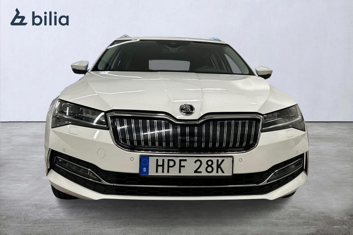Skoda Superb 2021, kuva 4/10