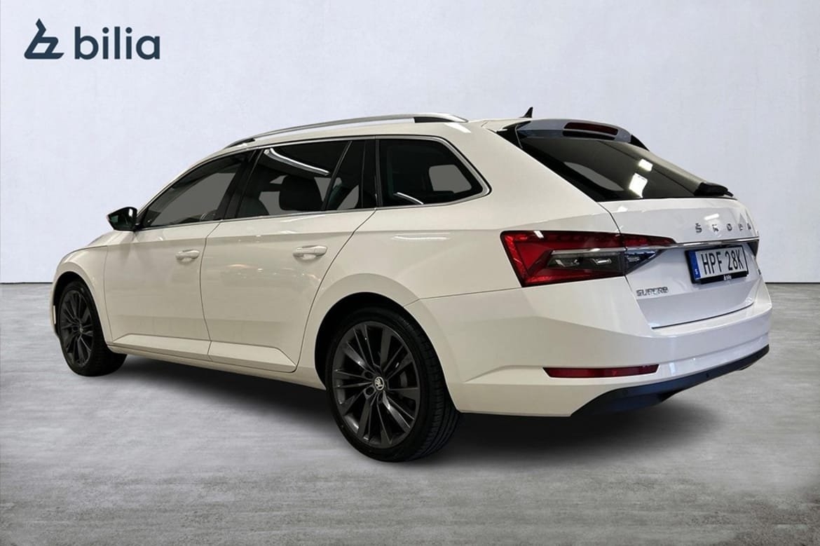 Skoda Superb 2021, kuva 2/10