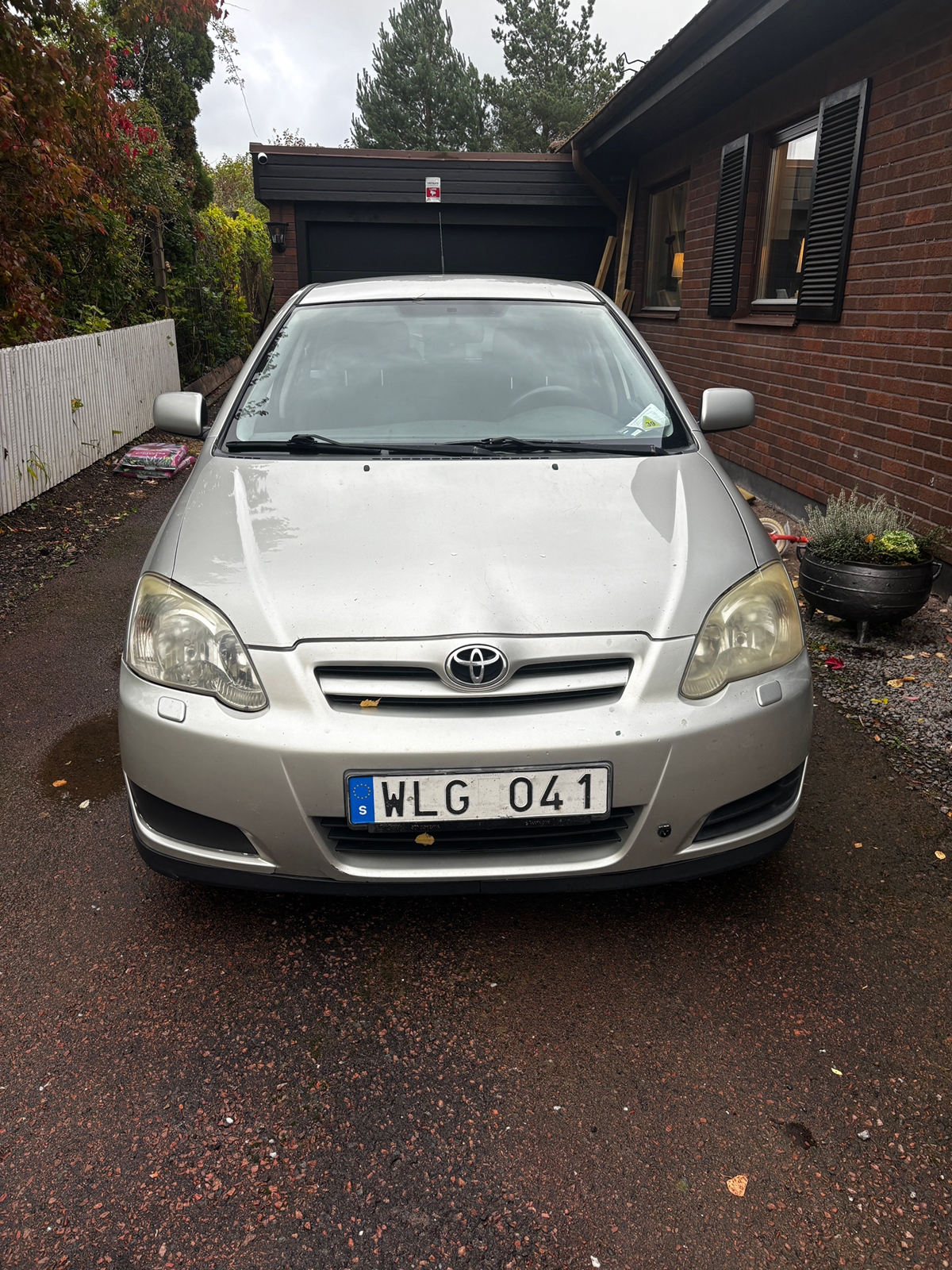 Toyota Corolla 2005, bild 2/4