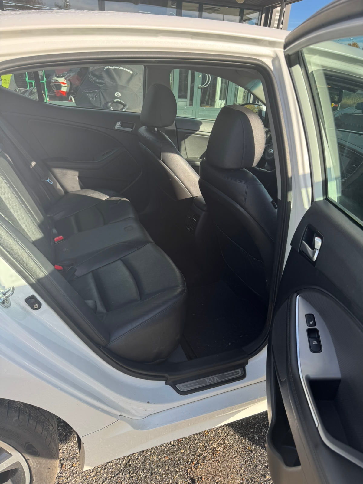 Kia Optima 1.7 CRDi Automatisk 2015, bild 2/5