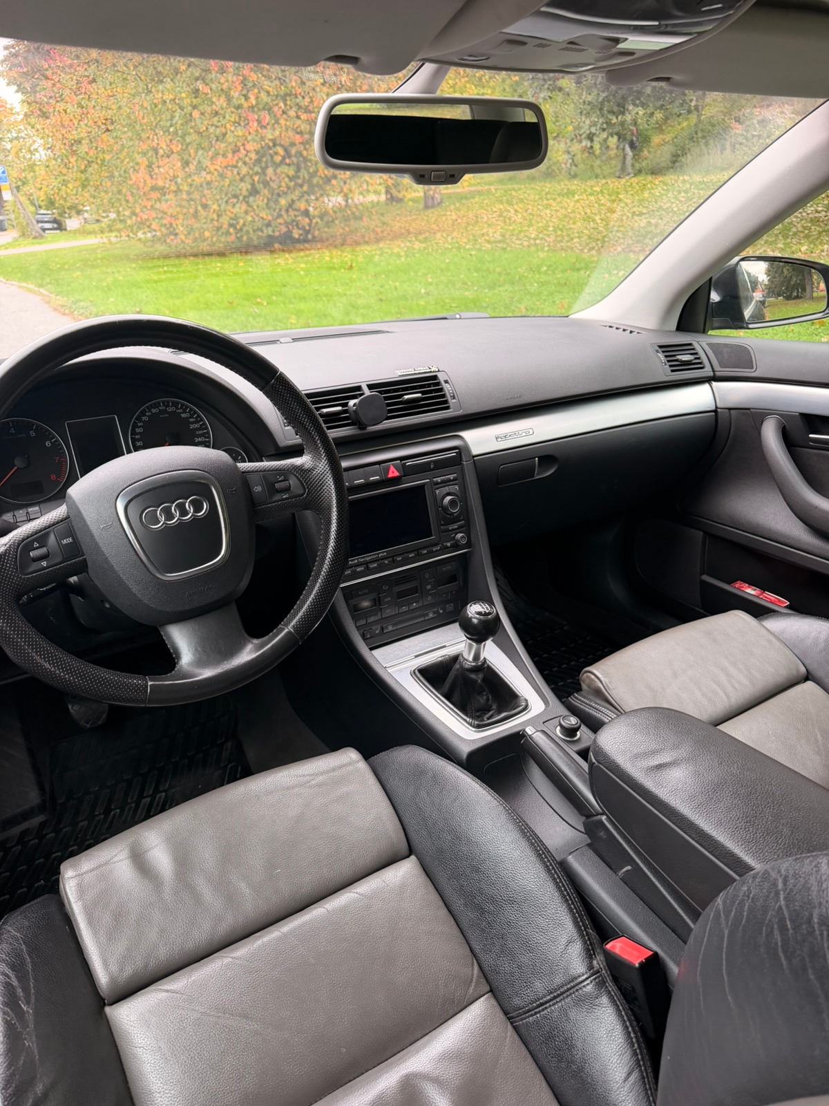 Audi A4 Avant 2.0 TFSI quattro Manuell 2007, bild 6/7