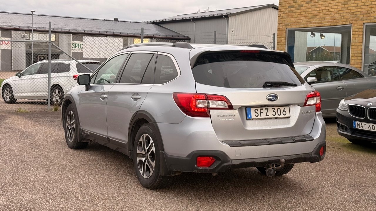 Subaru Outback 2018, bild 6/10