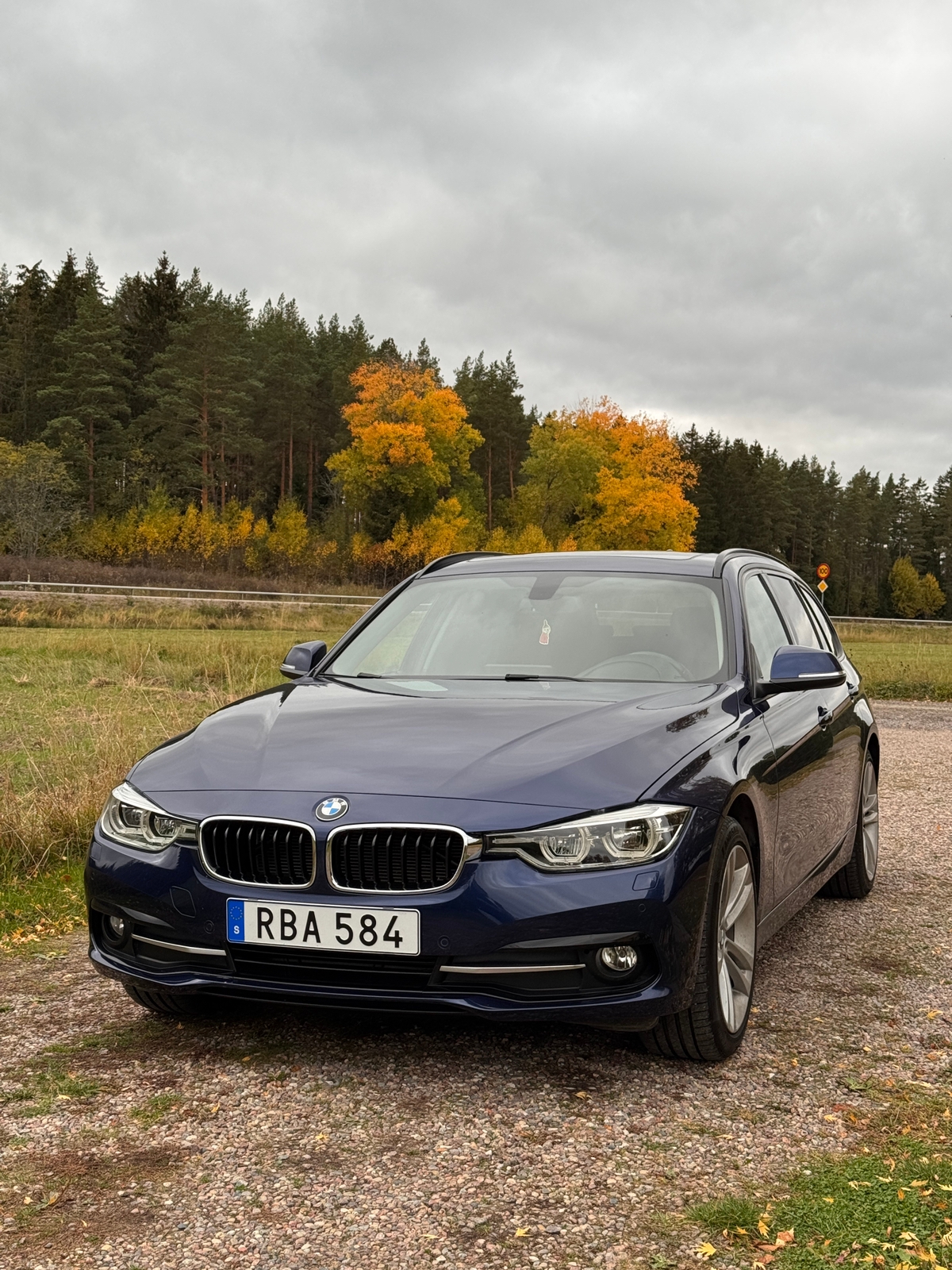 BMW 320 d xDrive Touring Steptronic 2017, kuva 2/8