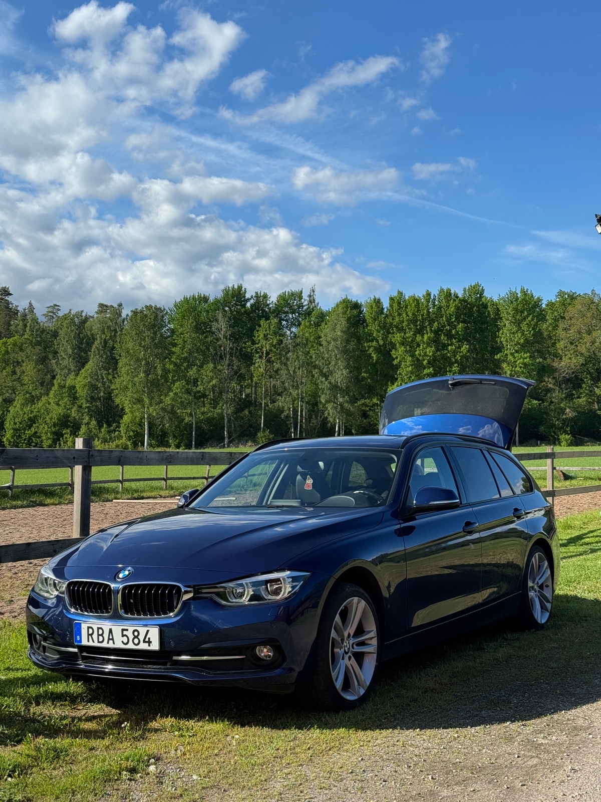 BMW 320