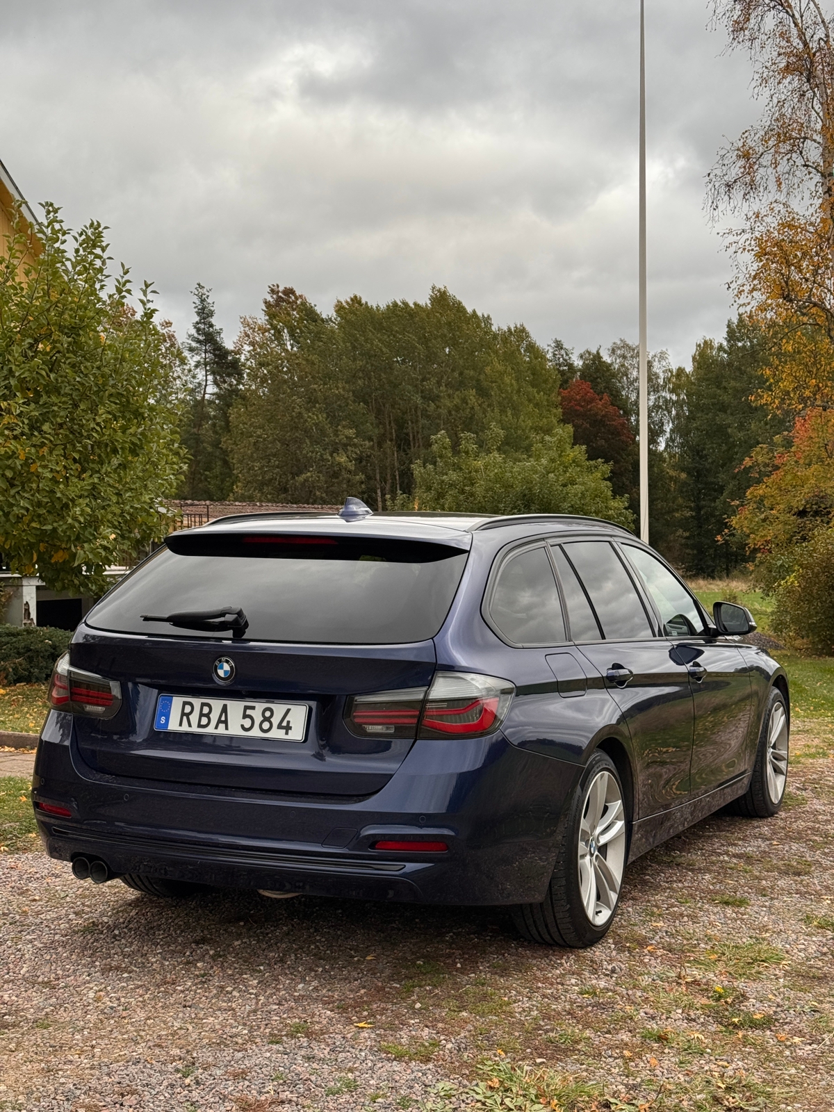 BMW 320 d xDrive Touring Steptronic 2017, kuva 5/8