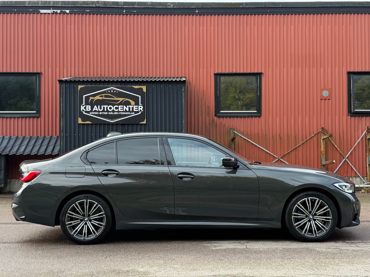 BMW 330 2020, kuva 4/10