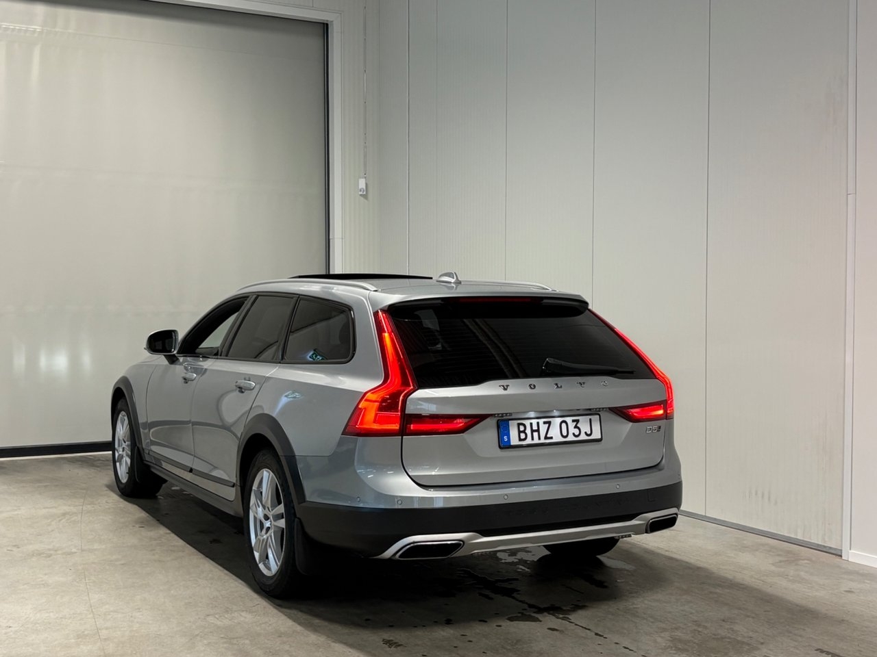 Volvo V90 Cross Country 2017, bild 6/10