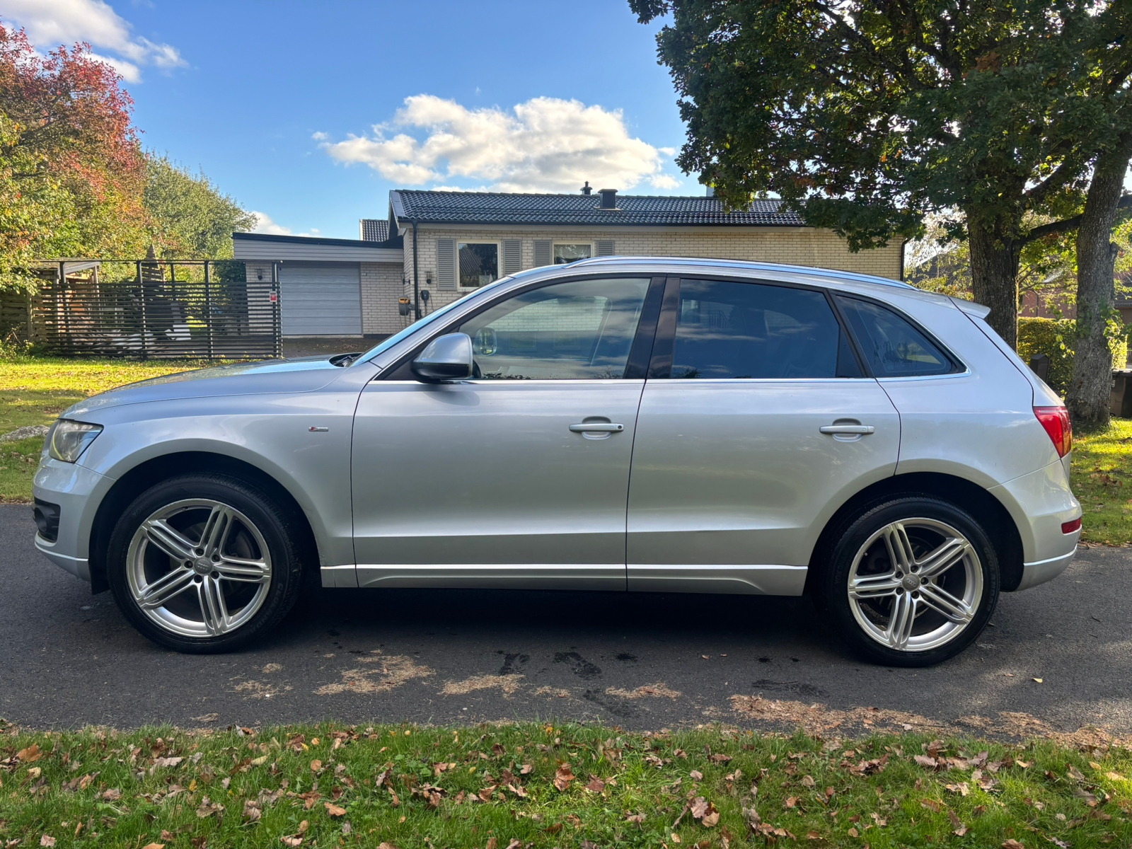 Audi Q5 2.0 TFSI quattro S Tronic 2011, bild 3/8