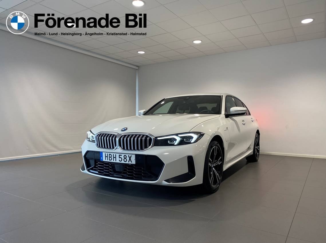BMW 330