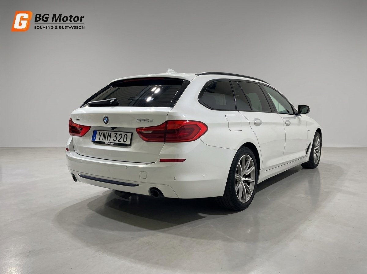 BMW 520 2018, photo 6/10