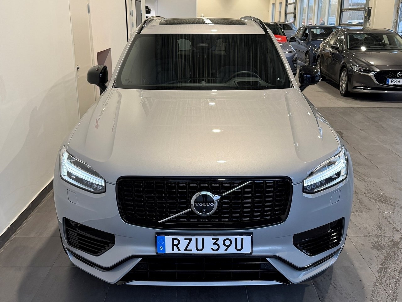 Volvo XC90 Ultimate Dark B&W 2024, kuva 2/10