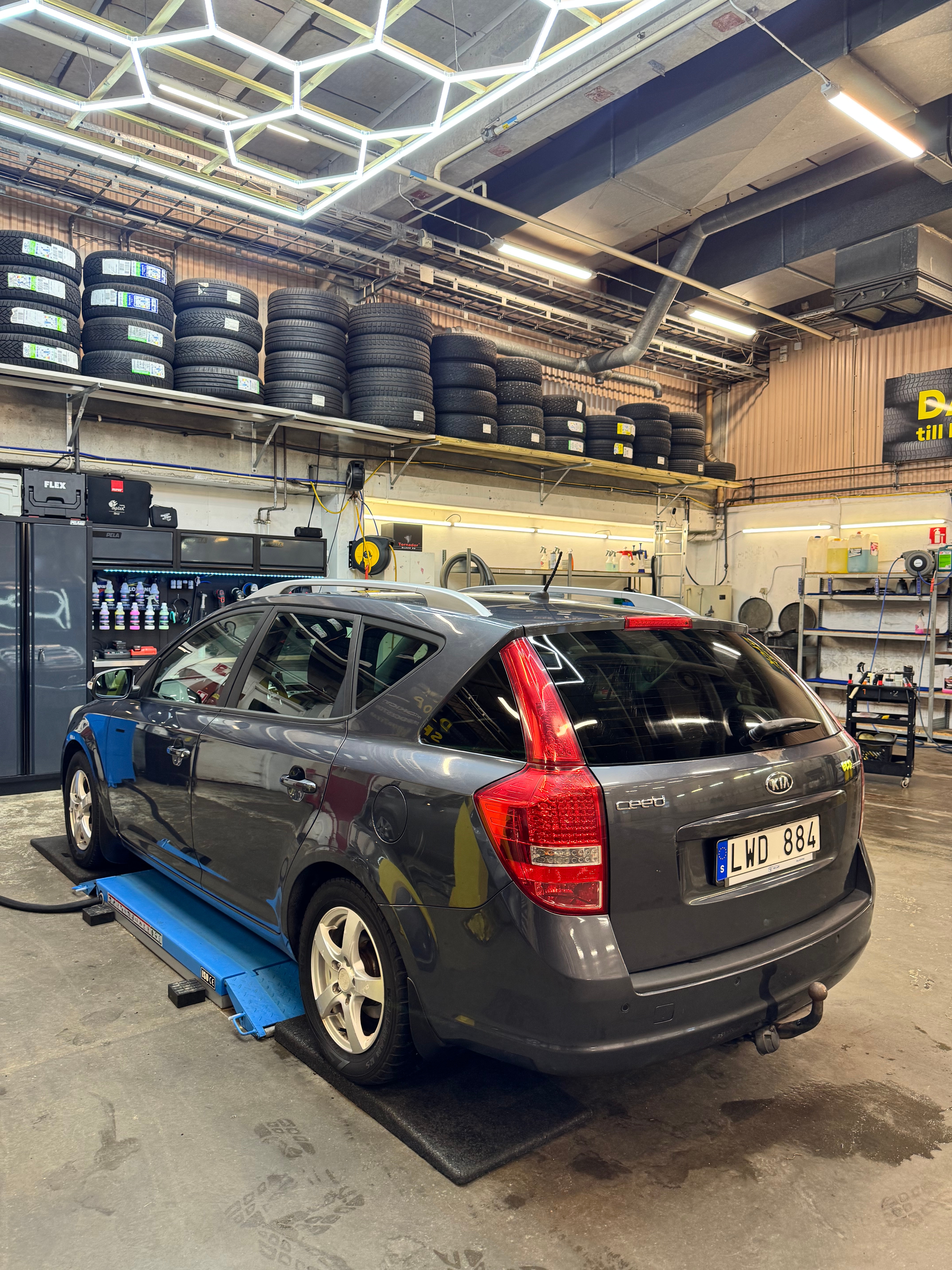 Kia Ceed 1.6 CRDi 128 2012, bild 6/10