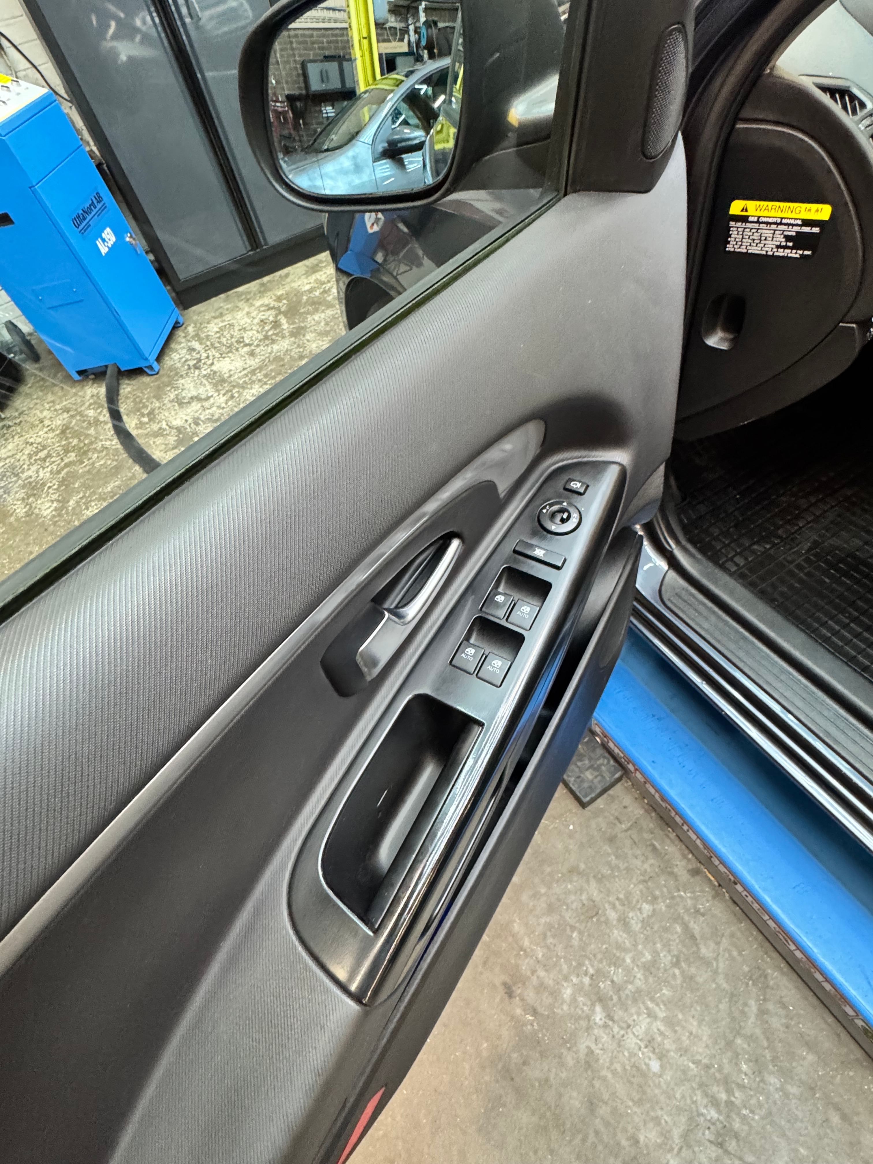 Kia Ceed 1.6 CRDi 128 2012, bild 7/10