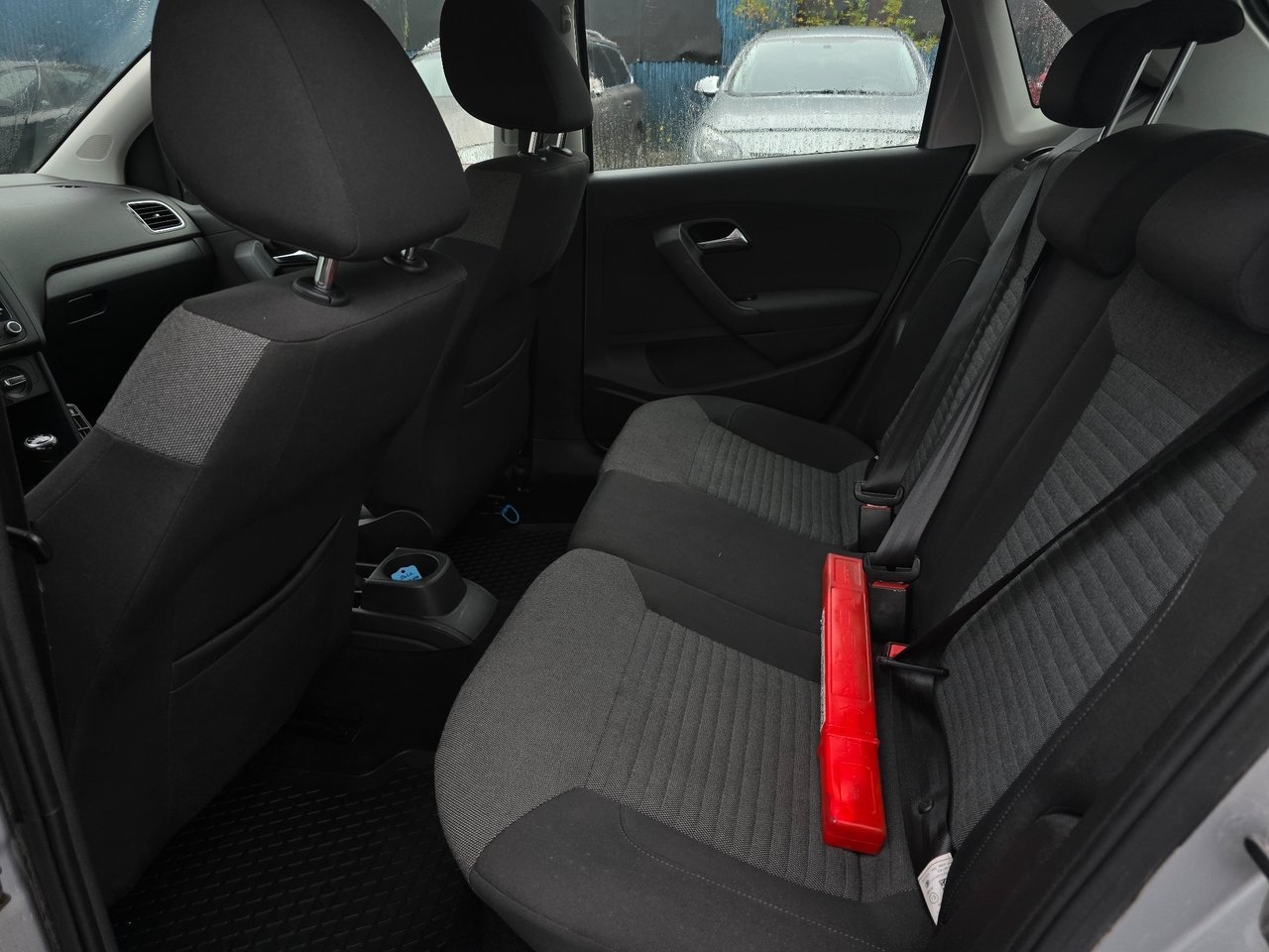Volkswagen Polo 1.6 TDI 2010, kuva 7/10
