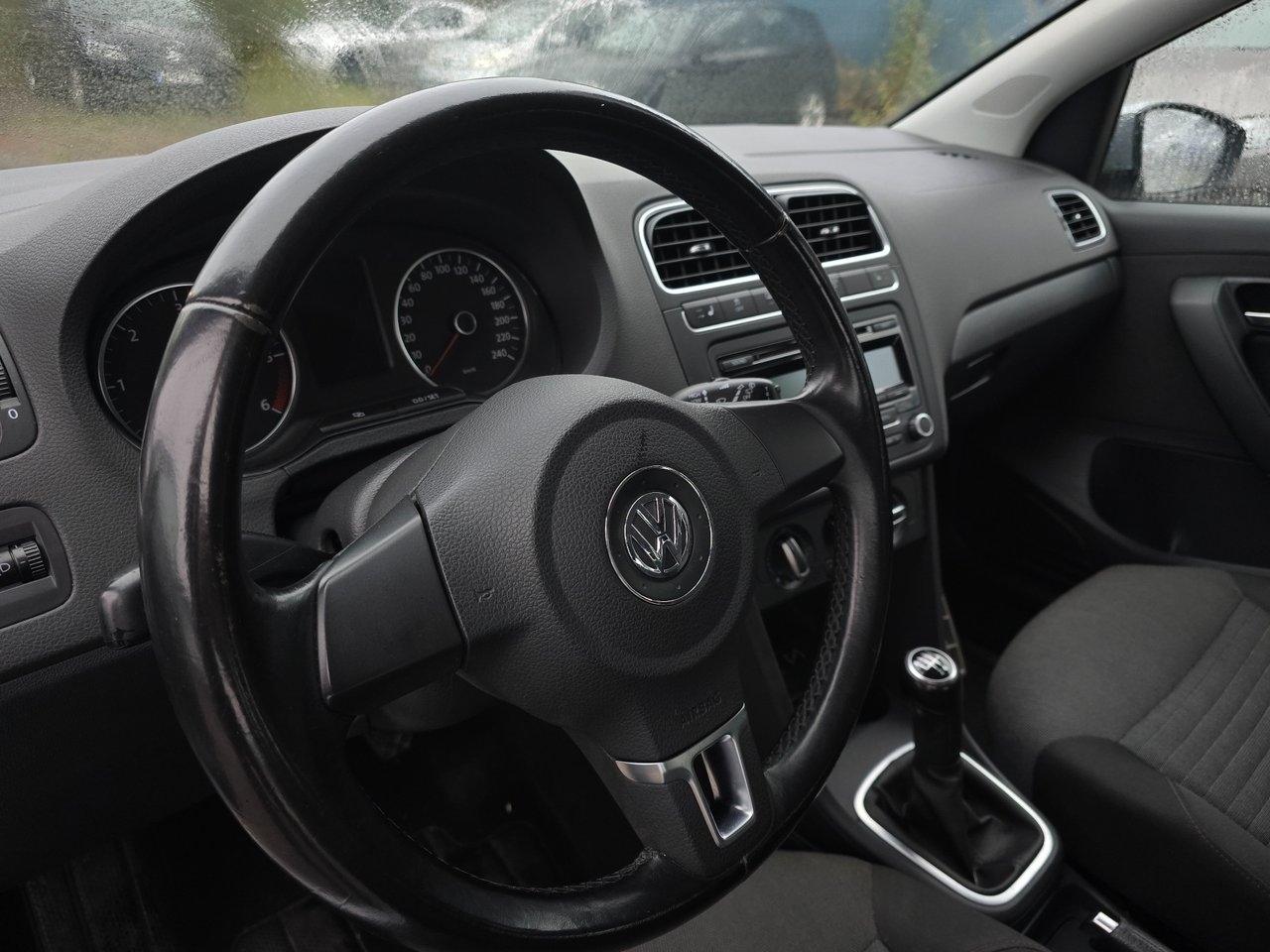 Volkswagen Polo 1.6 TDI 2010, kuva 6/10