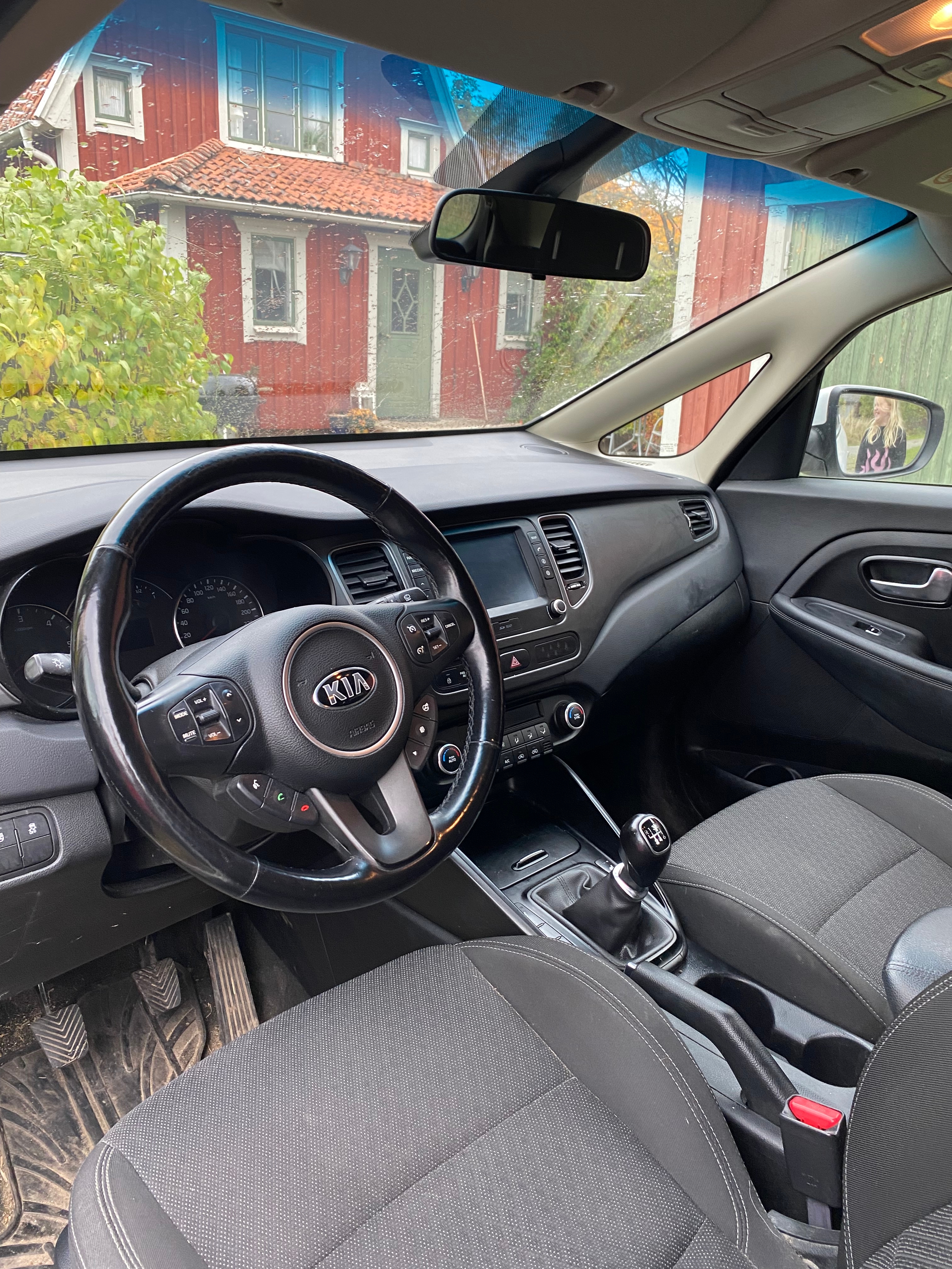 Kia Carens 1.7 VGT Manuell 2018, photo 6/10