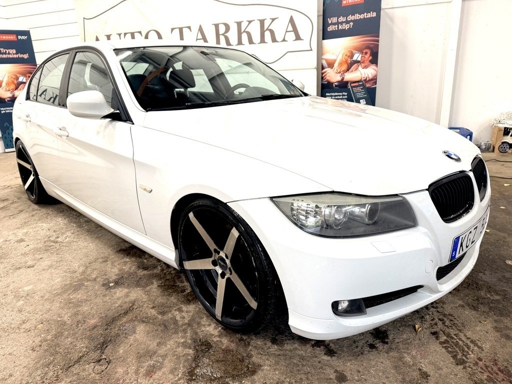BMW 318 i Sedan Comfort, Dynamic Euro 5 2010, bild 3/10