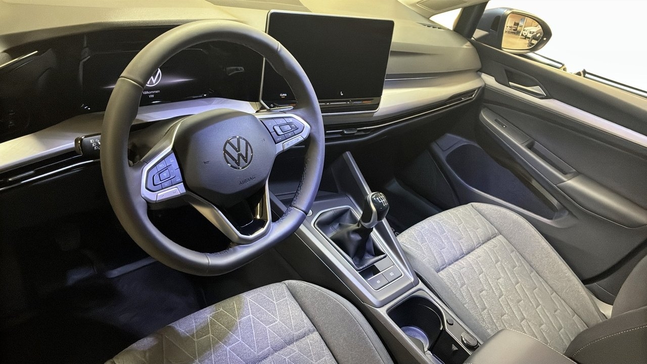 Volkswagen Golf 2026, photo 7/10