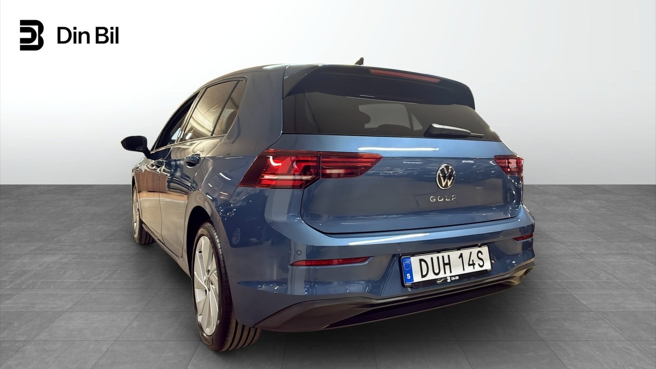 Volkswagen Golf 2026, photo 3/10
