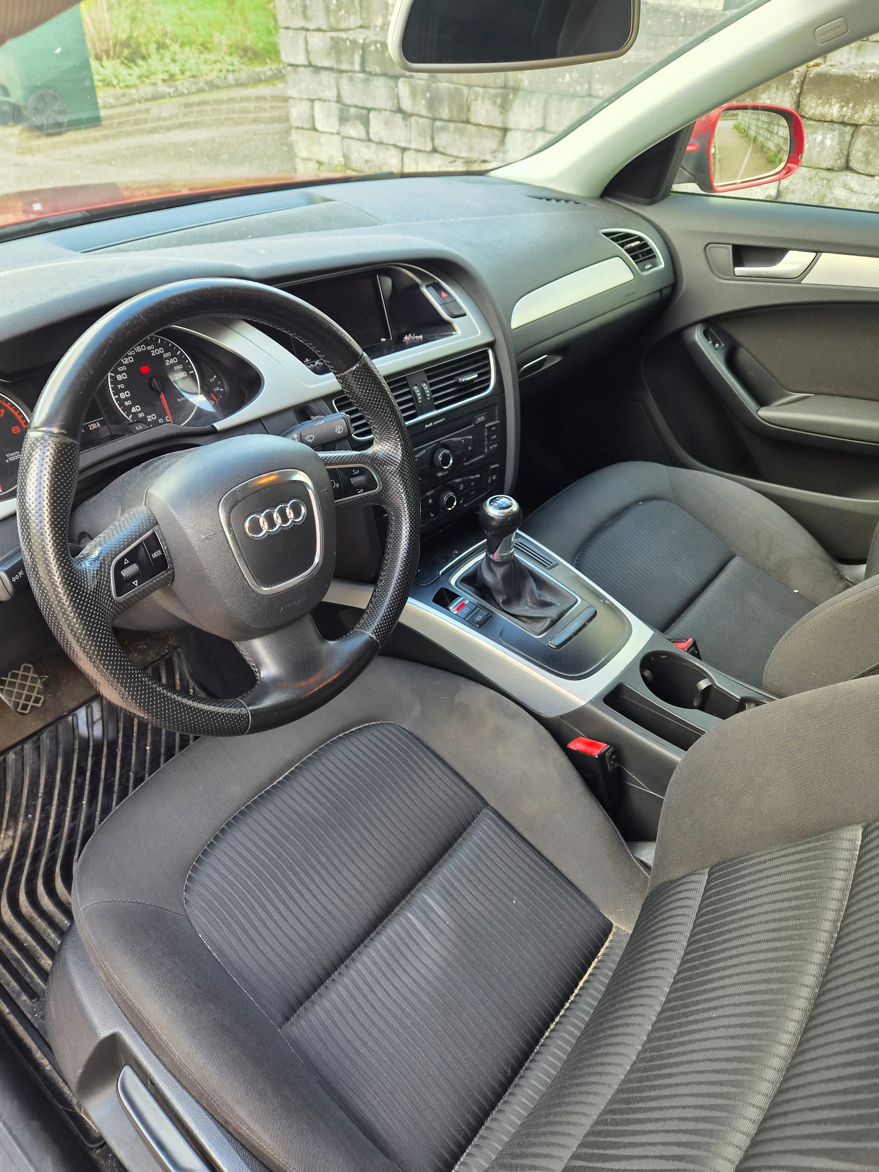 Audi A4 1.8 TFSI 2010, bild 4/10