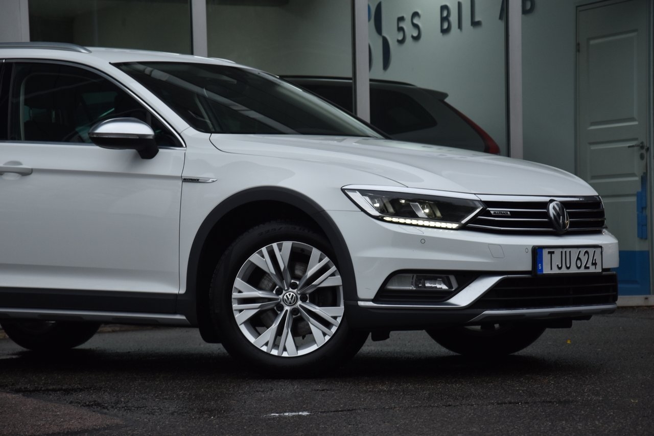 Volkswagen Passat 2018, photo 3/10