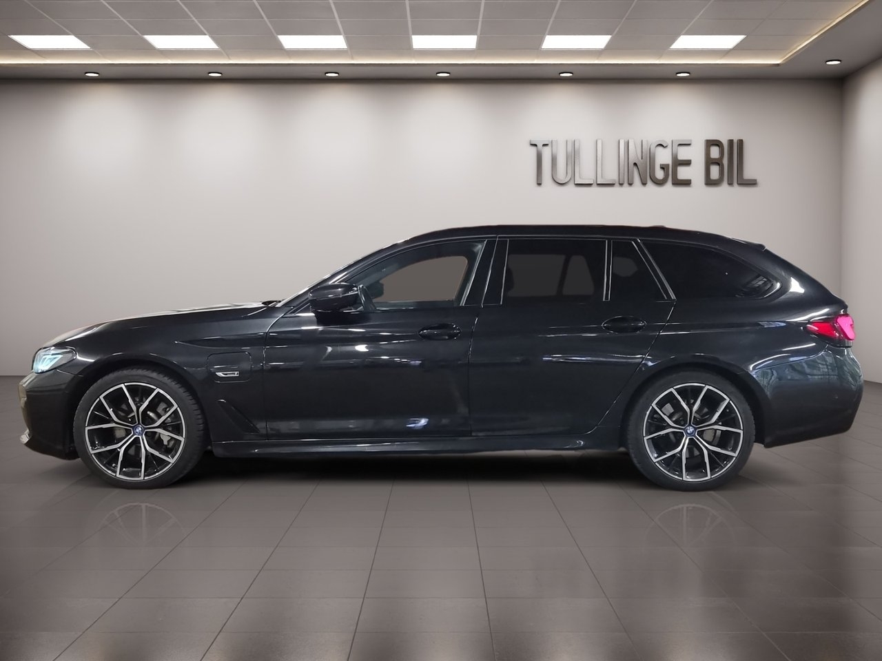 BMW 530 2022, photo 2/10