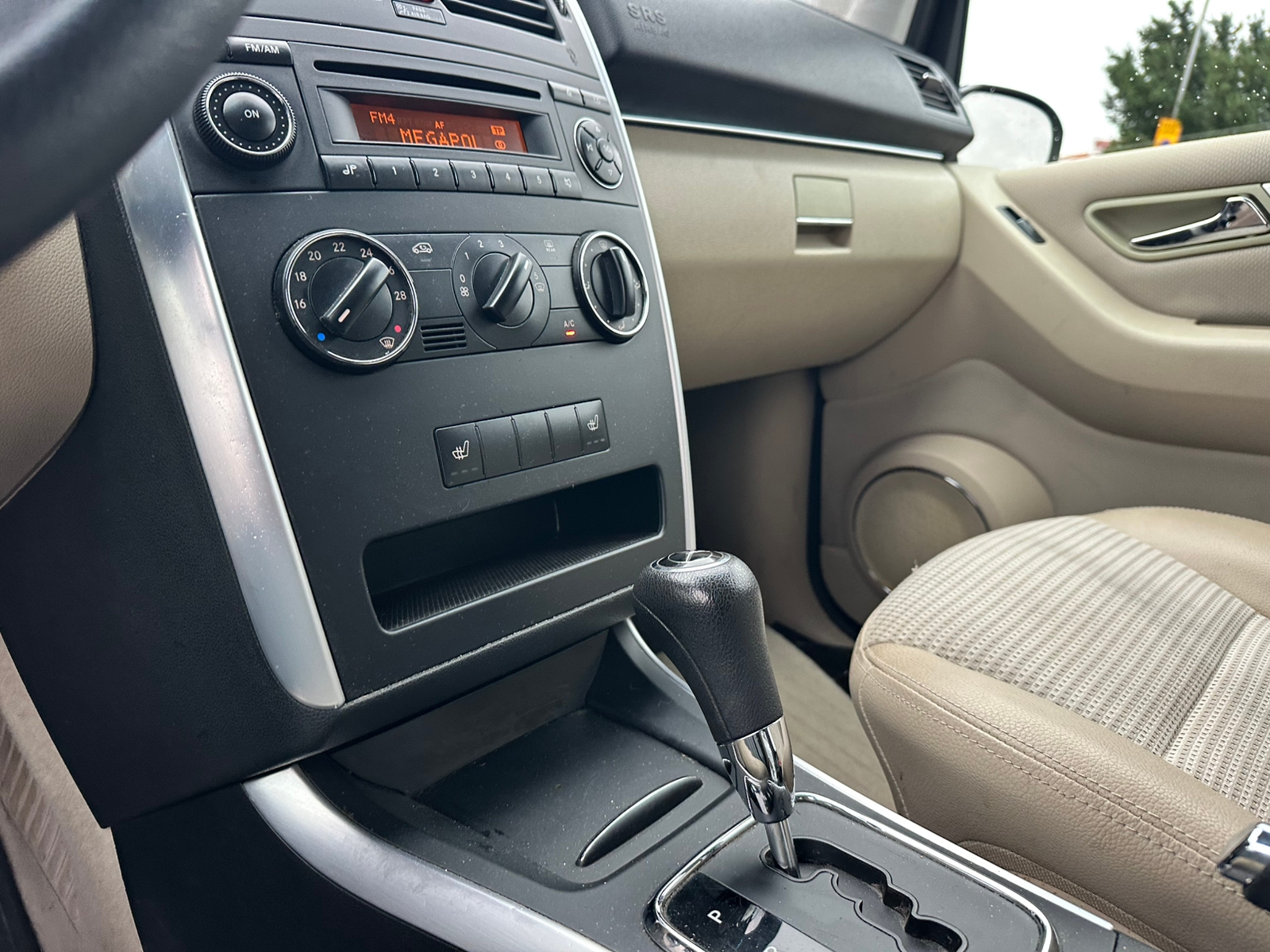 Mercedes-Benz B 170 Automat Besiktad 2008, bild 6/7