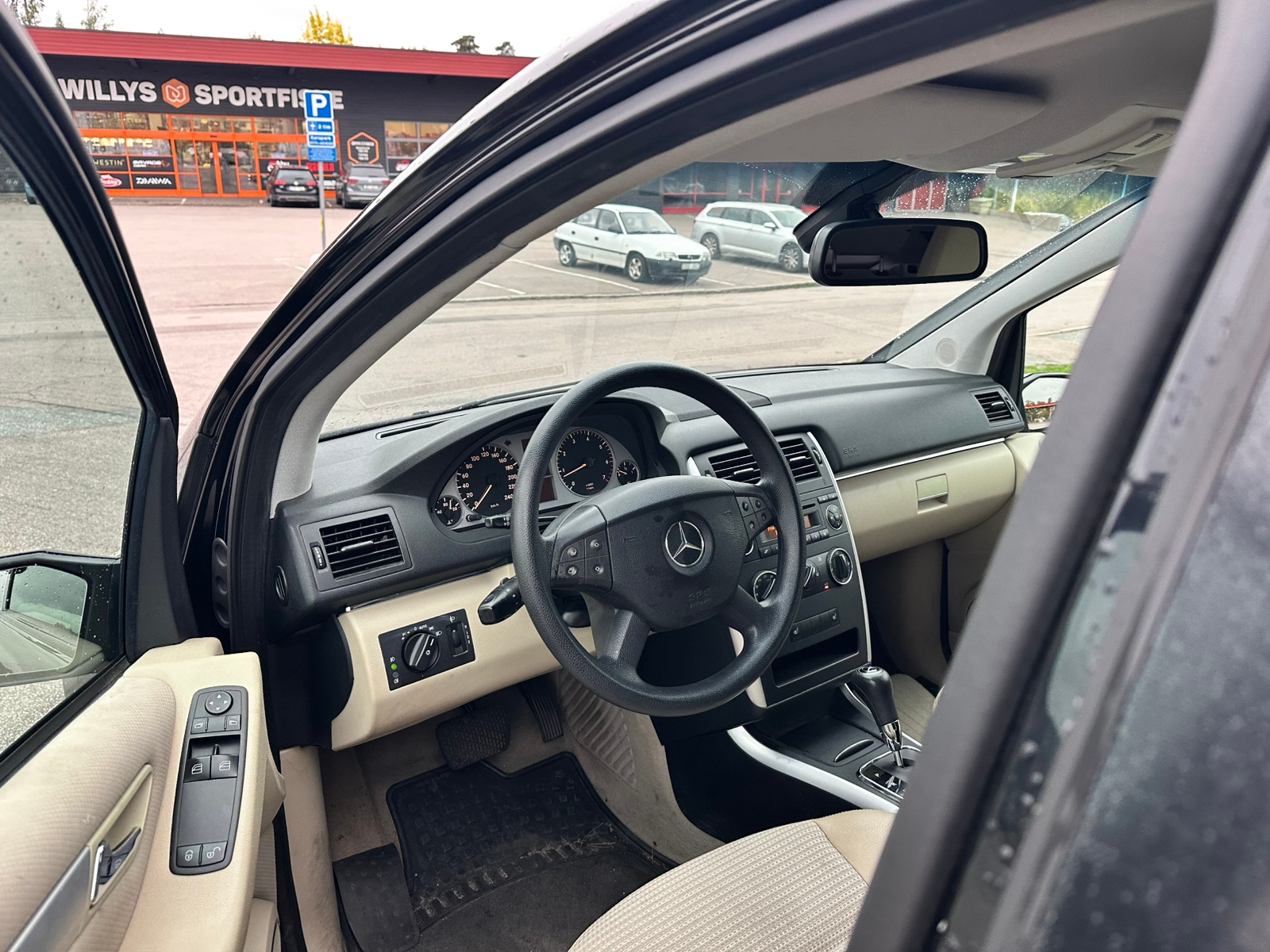 Mercedes-Benz B 170 Automat Besiktad 2008, bild 7/7