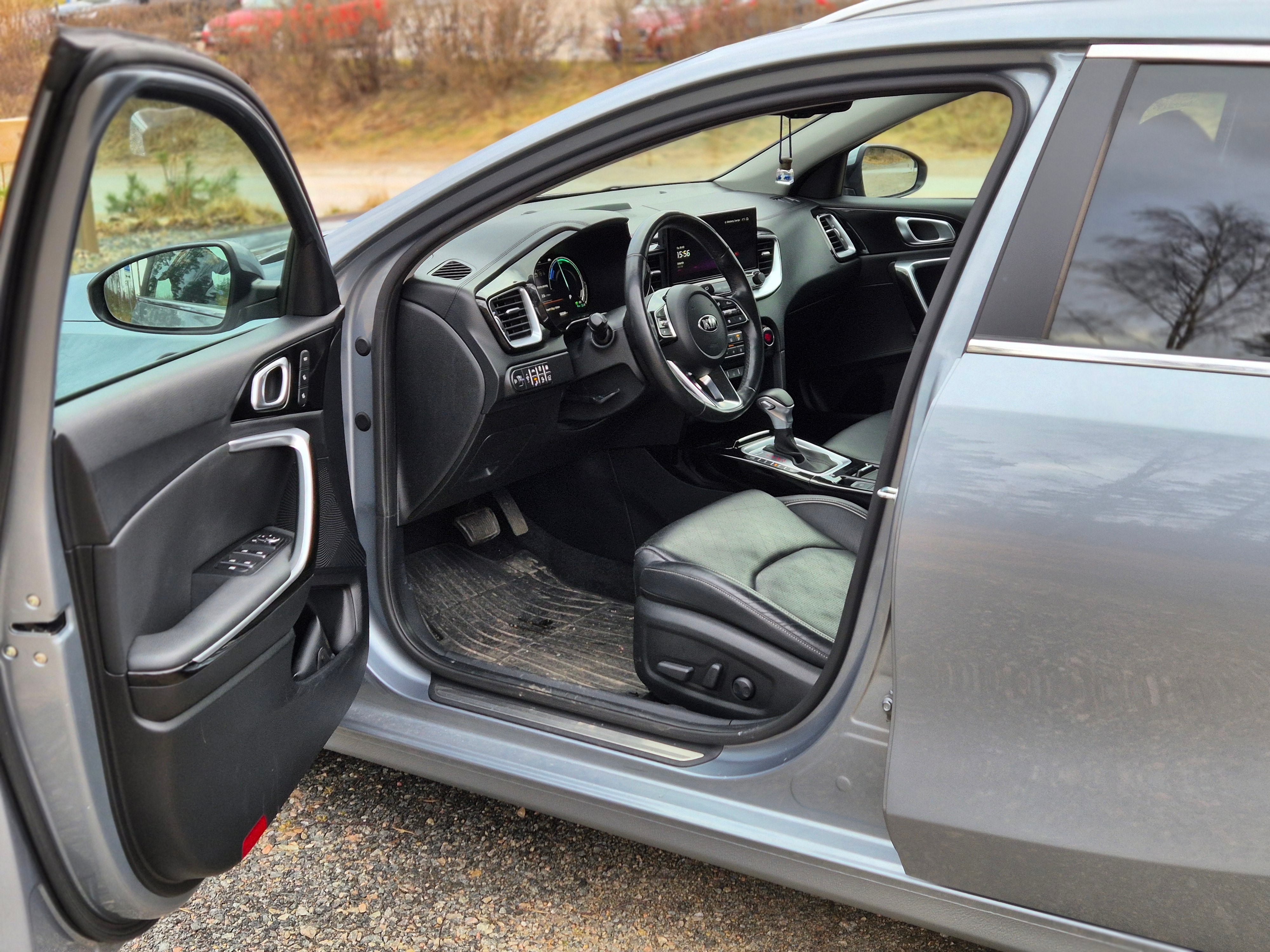 Kia Ceed Sportswagon Plug-in Hybrid DCT 2020, bild 2/3