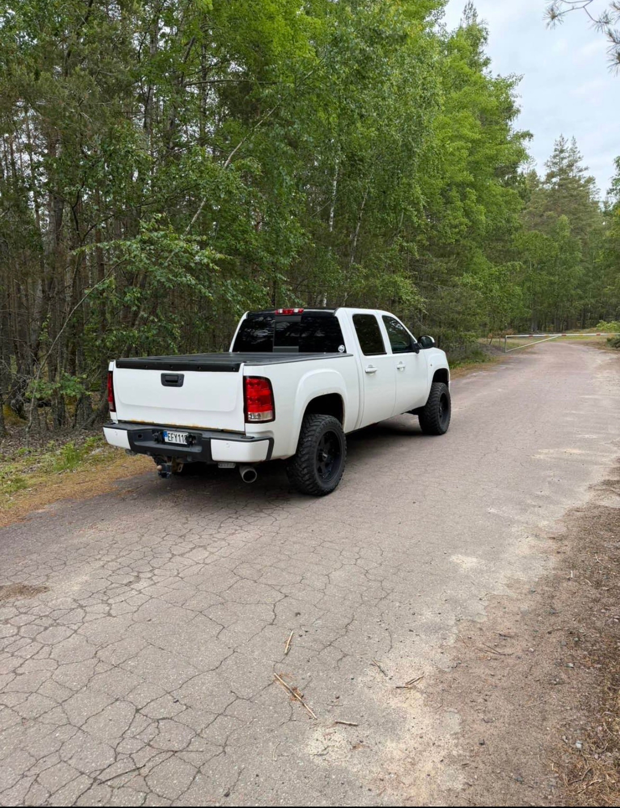 GMC Sierra Denali 6.2 V8 2010, bild 3/3