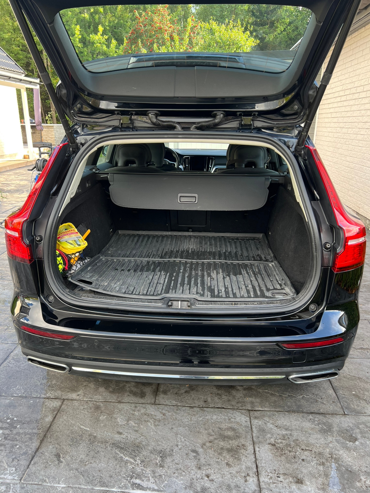 Volvo V60 Recharge T6 AWD Geartronic 2021, kuva 6/6
