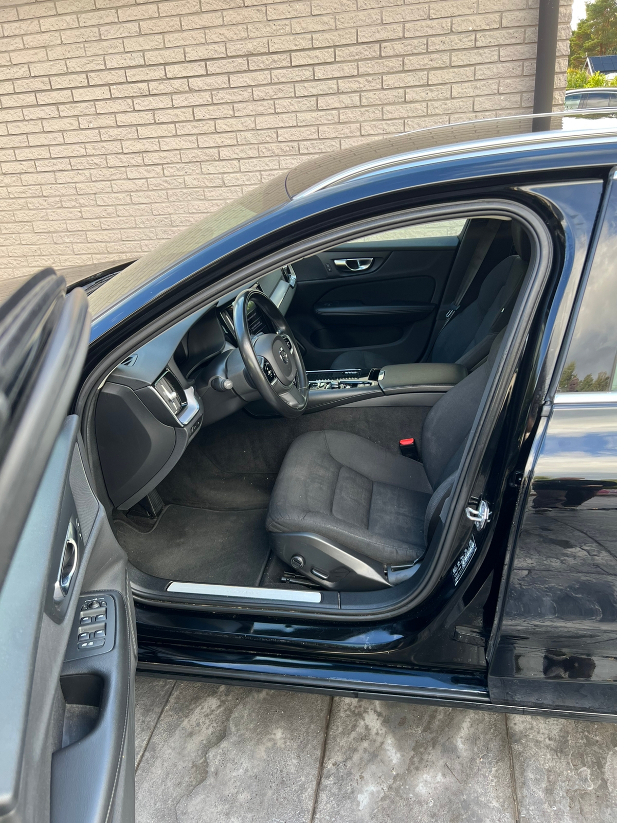Volvo V60 Recharge T6 AWD Geartronic 2021, kuva 5/6