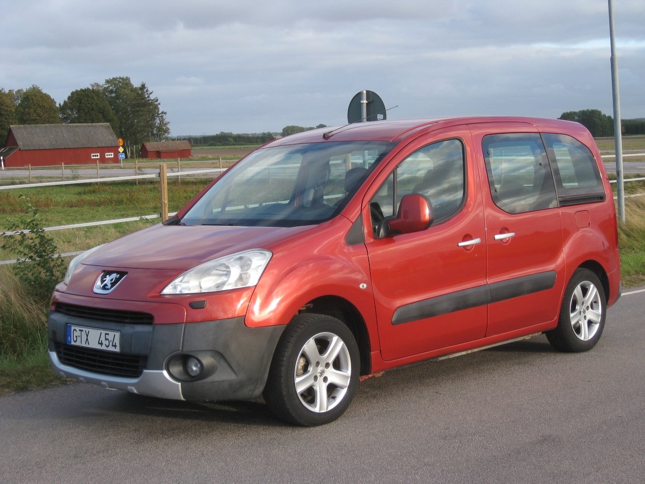 Peugeot Partner 2011, bild 2/10