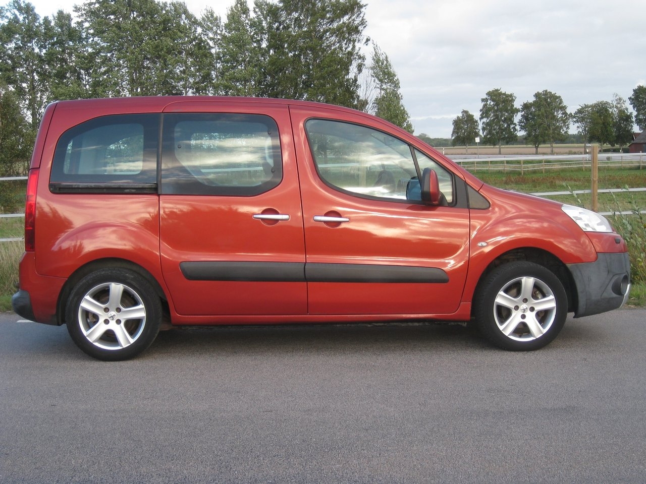 Peugeot Partner 2011, bild 5/10
