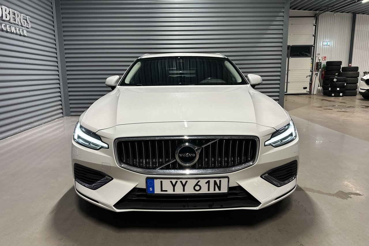 Volvo V60 2021, bild 2/10