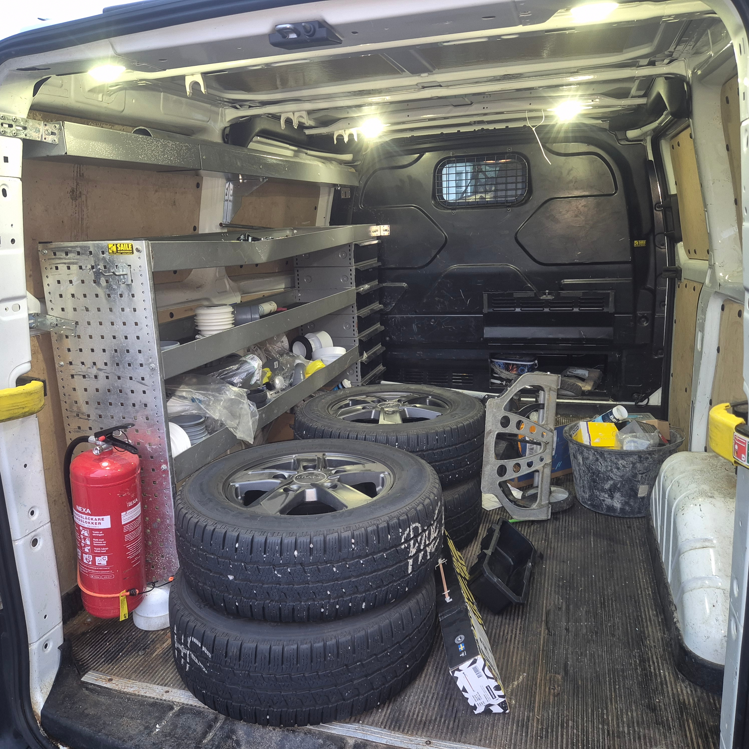 Ford Transit Custom 270 2.2 TDCi Manuell 2013, bild 3/8