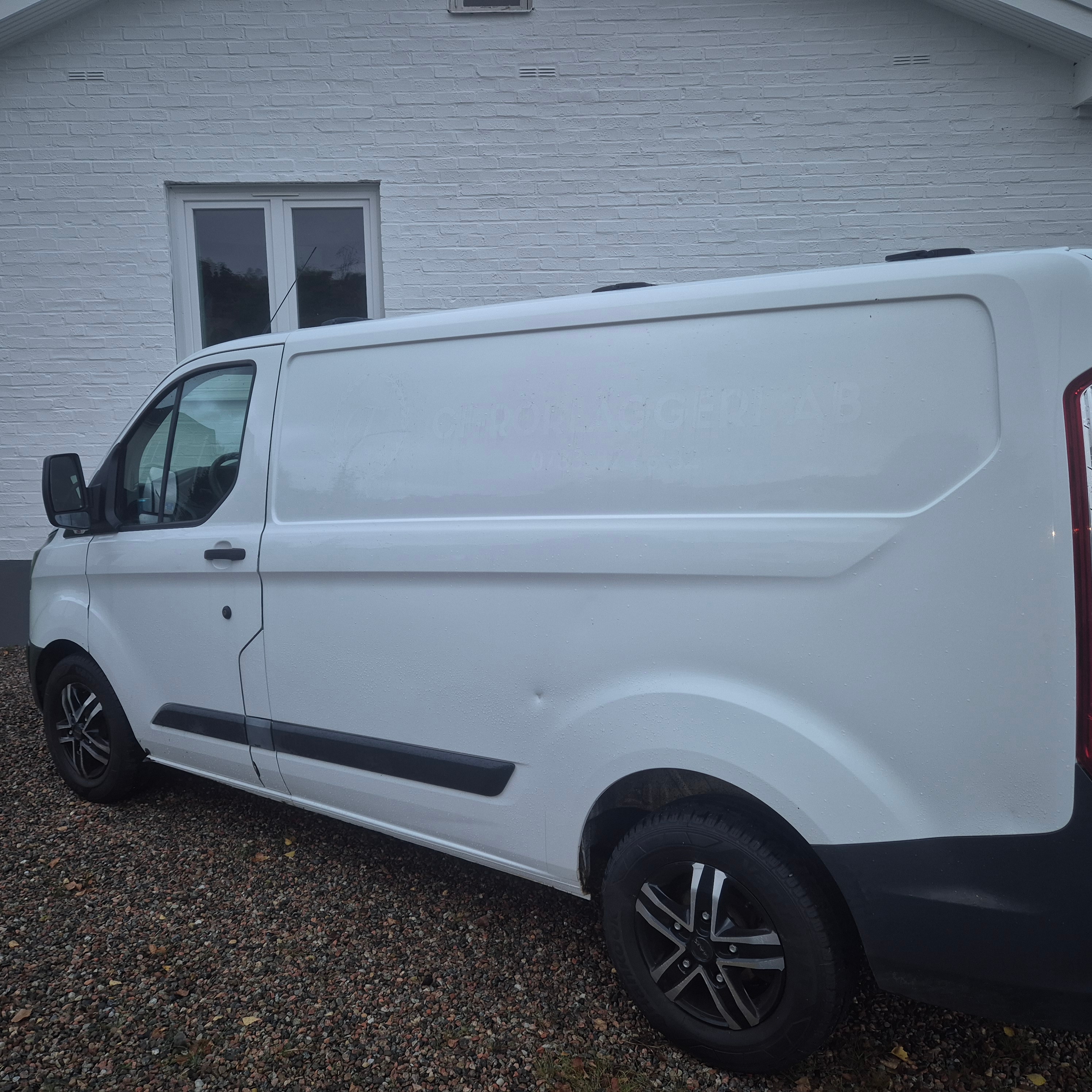 Ford Transit Custom 270 2.2 TDCi Manuell 2013, bild 2/8