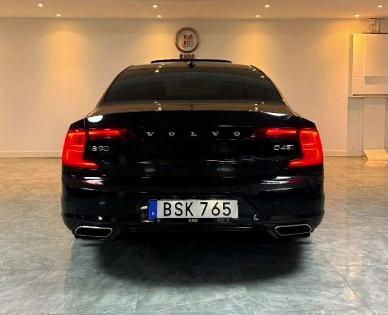 Volvo S90 2018, photo 7/10