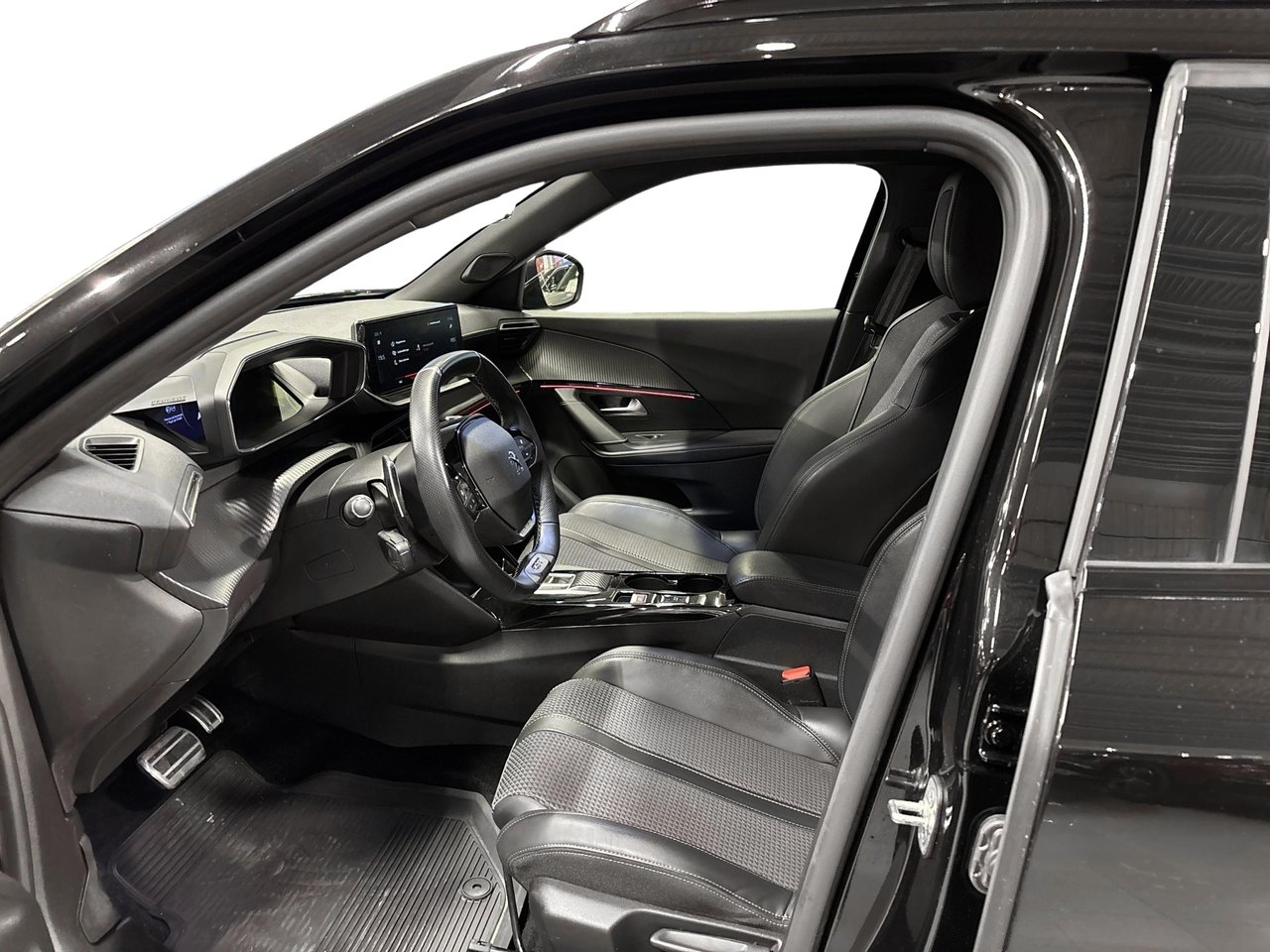 Peugeot 2008 1.2 PureTech 130 GT 2023, kuva 7/10